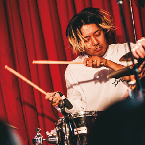 井形 巧
